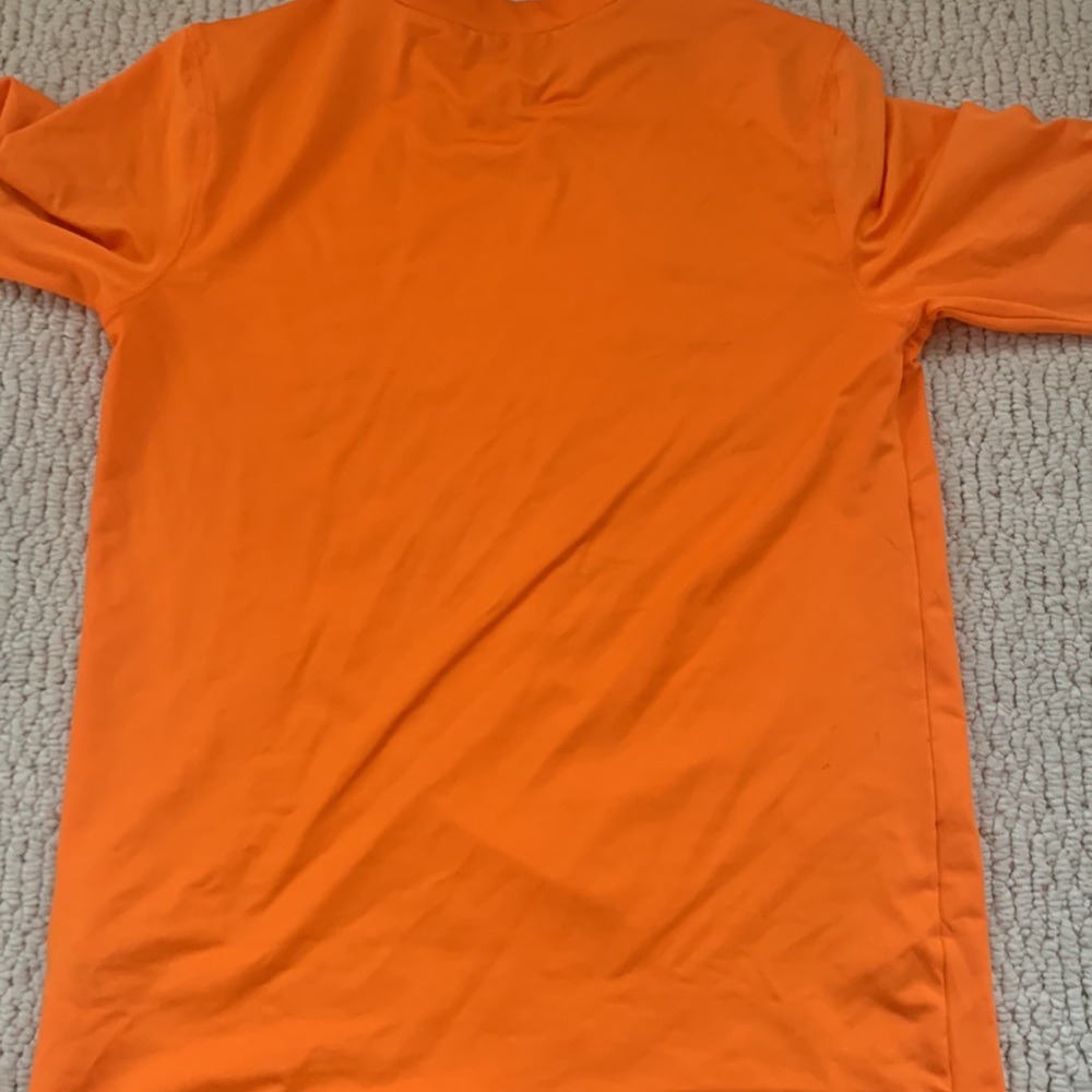 Rash Guard - Picture 2 of 3